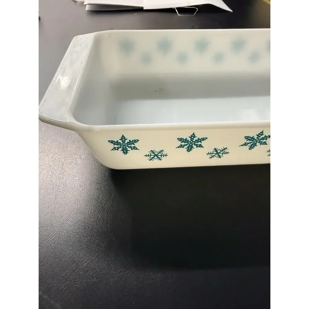 Vintage Pyrex Blue Snowflake Milk Glass Baking Dish No. 212 - Small Chip